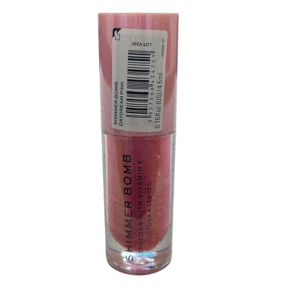 Revolution Shimmer Bomb Daydream Pink - Picture 5 of 6